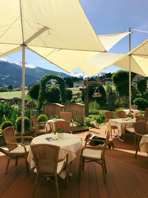 Hotel Magdalena Im Zillertal - Urlaub Mit Hund Рид-им-Циллерталь Экстерьер фото